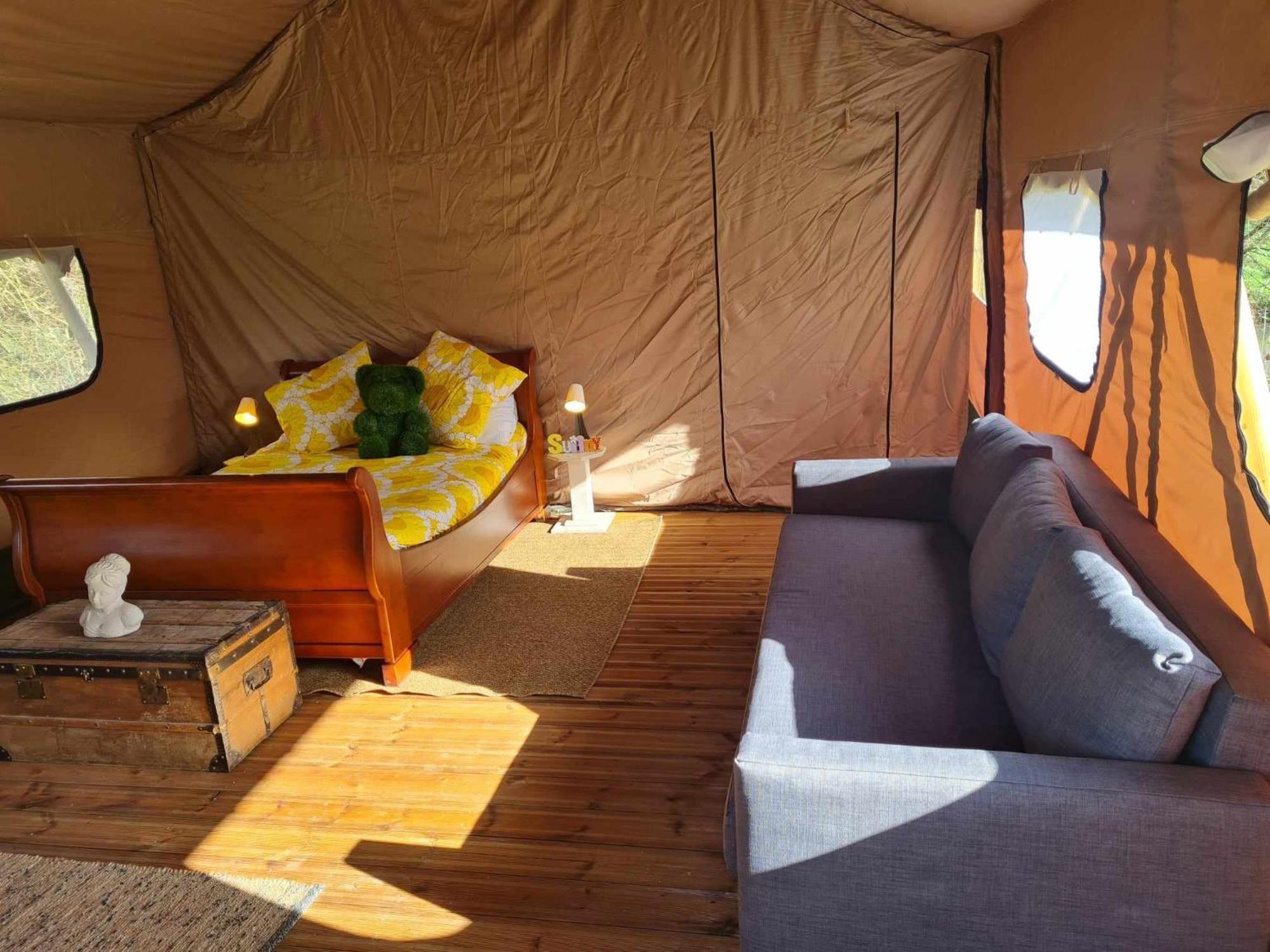 Camping De La Touche Ligueil Luaran gambar